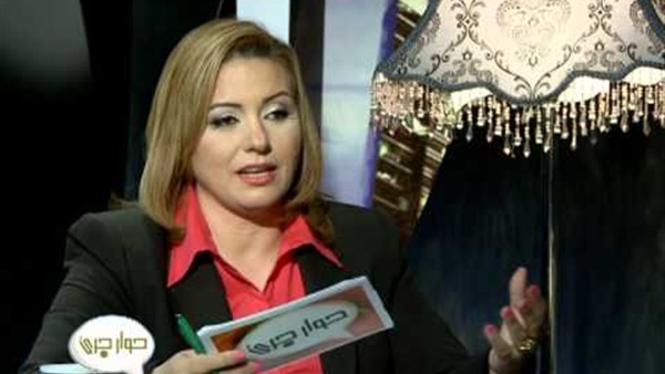 الإعلامية منى بارومة