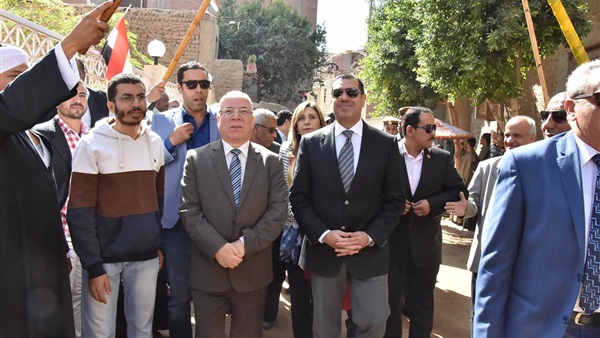 وزير الثقافة من أسيوط