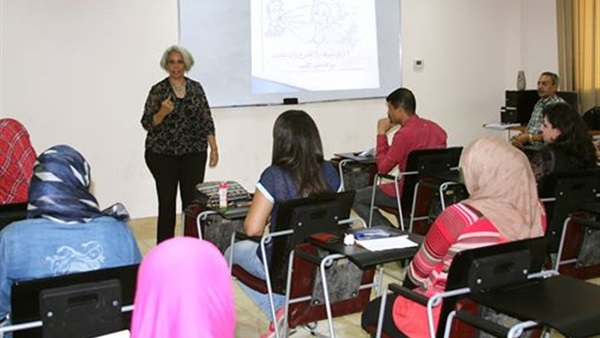 دورة لغة الإشارة