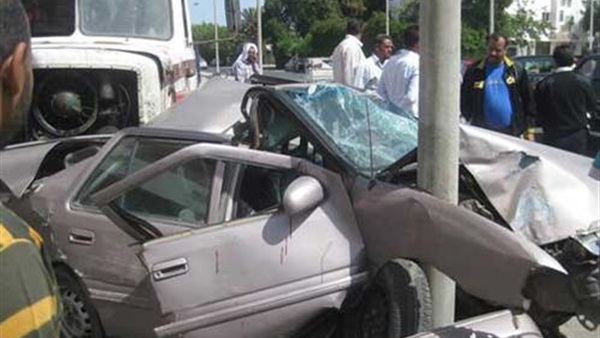 حادث تصادم بين سيارة