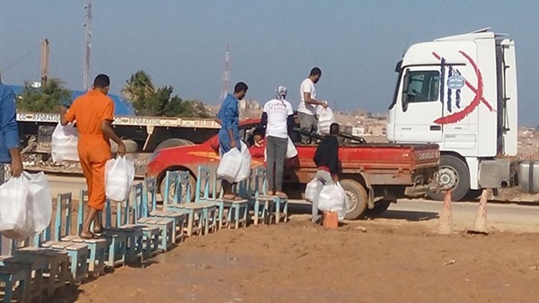 إنقاذ ضحايا السيول