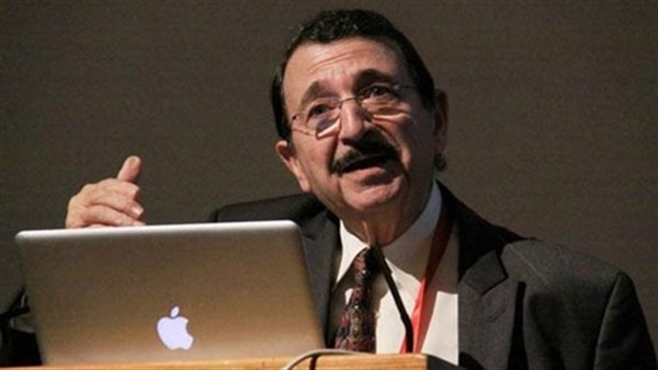 الدكتور مصطفى السيد