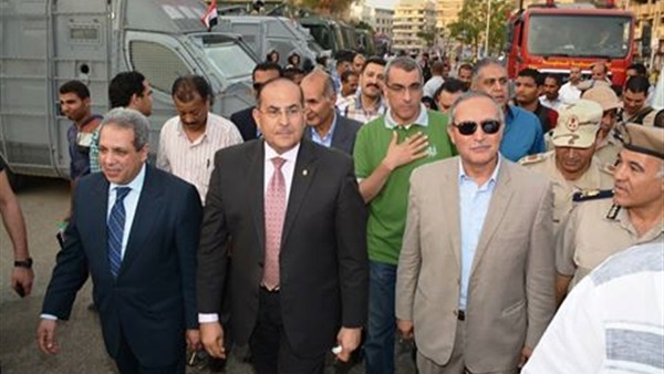 الدكتور ايمن عبدالمنعم..