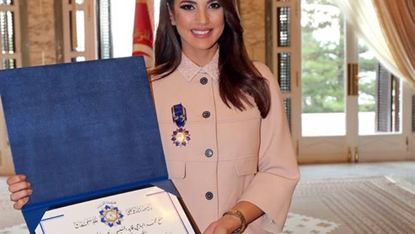  الفنانة درة