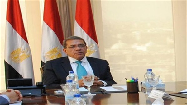 عمر الجارحي، وزير