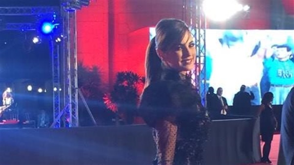 الفنانة درة