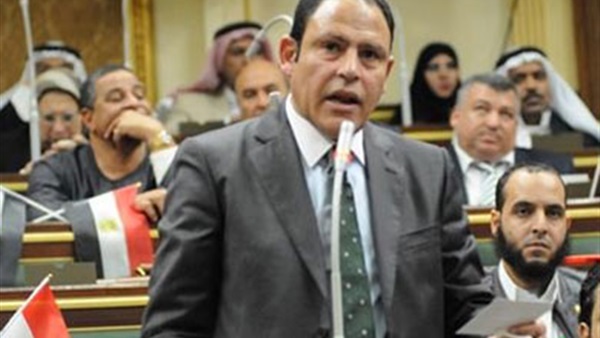 رياض عبد الستار،
