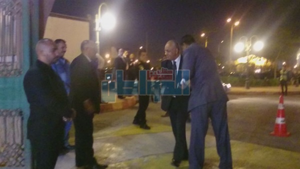مصطفى بكري يصل عزاء