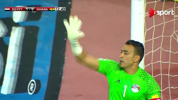 عصام الحضري