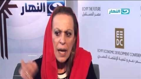 نيفين لطفي