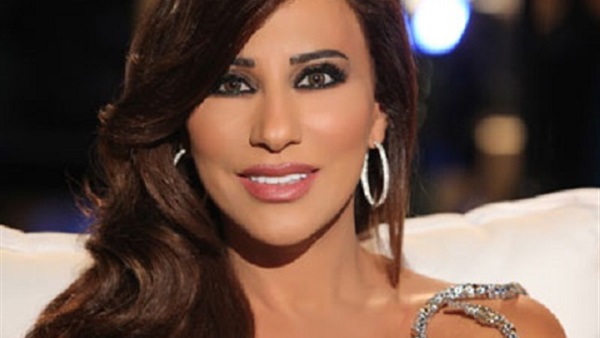 الفنانة نجوى كرم