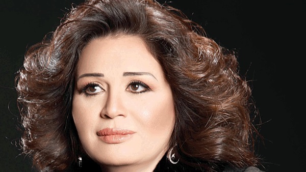 الفنانة إلهام شاهين