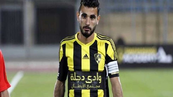 السيد سالم، الظهير