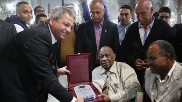تكريم نجوم الكرة