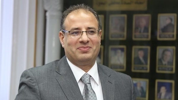 محافظ البحيرة
