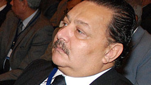 الدكتور أحمد سعد