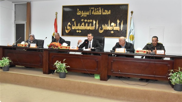 محافظ أسيوط