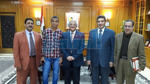 رئيس جامعة المنيا
