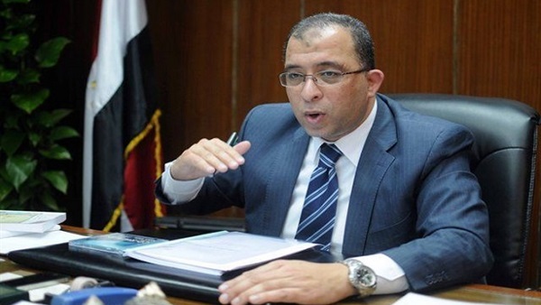 الدكتور أشرف العربي