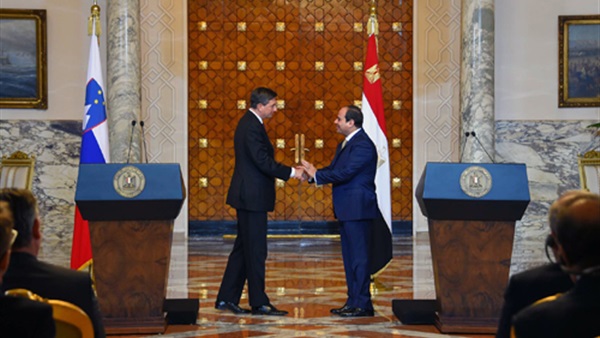 انتهاء زيارة رئيس