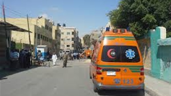 مجند مصاب بعدة طعنات،