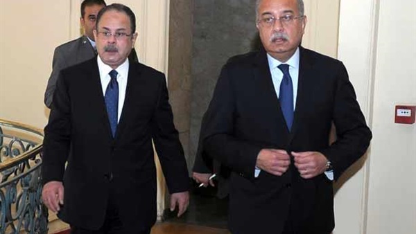 شريف اسماعيل يقابل