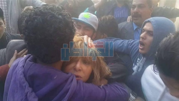 لحظة الاعتداء علي