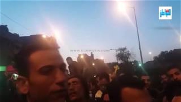 شباب الأقباط يؤدون