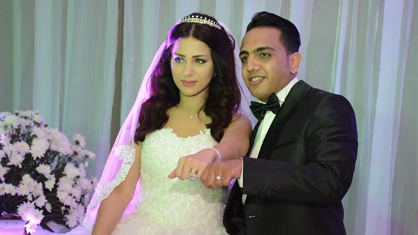 اوس اوس وزوجته