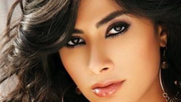 الفنانة روبي