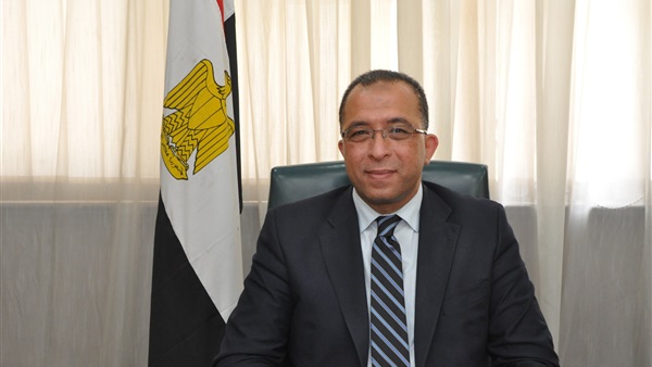 أشرف العربي، وزير