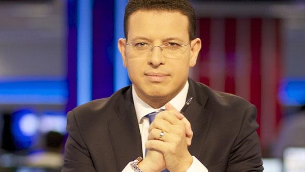 الإعلامي عمرو عبد