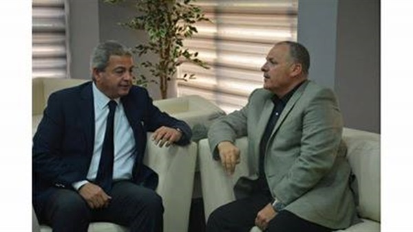 وزير الرياضة وأبو