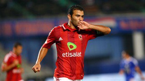 عماد متعب لاعب النادي