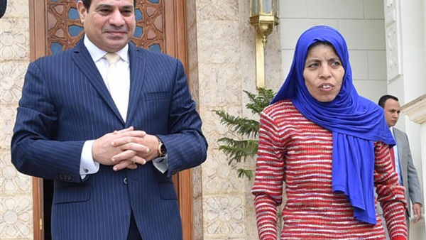 فتاة العربة