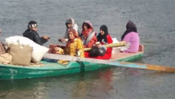 القوارب وسيلة النقل