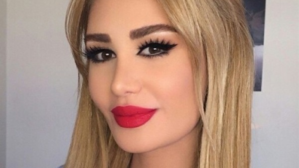 مصممة الأزياء اللبنانية