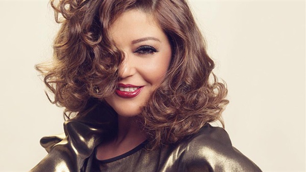 الفنانة سميرة سعيد