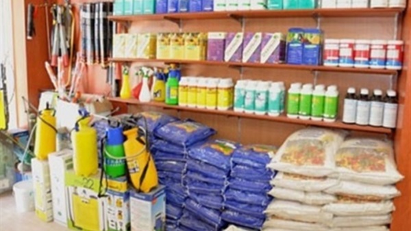 ضبط 310 عبوة مبيدات