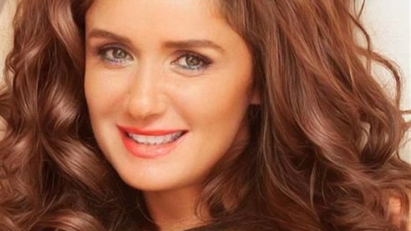 الفنانة غادة عادل