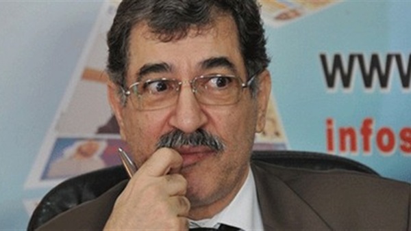 علاء صادق