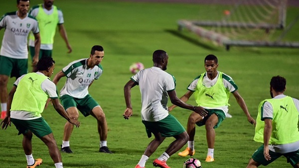 لأهلي والشباب بالدوري