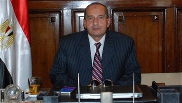 الدكتور السيد عوض،