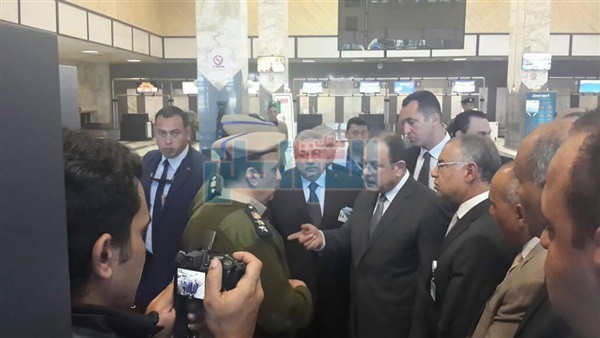 وزير الداخلية يتفقد