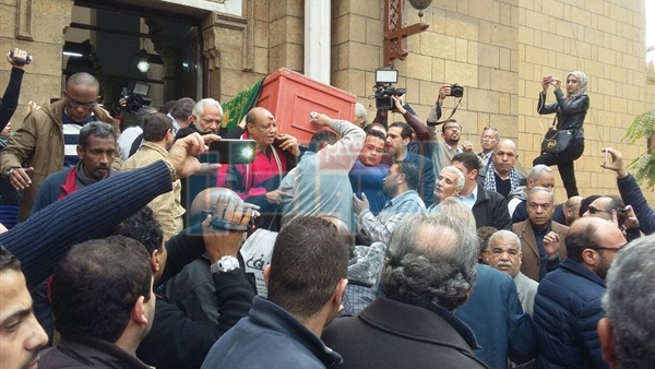 لحظة خروج جثمان سيد