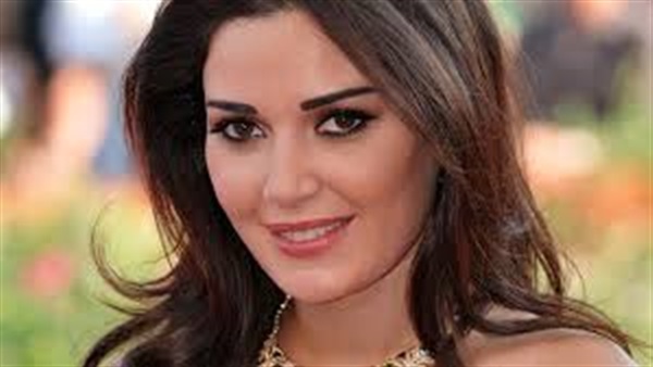 الفنانة اللبنانية
