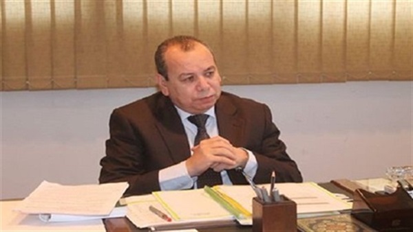 الدكتور إسماعيل