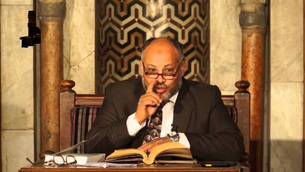 الدكتور إبراهيم الهدهد