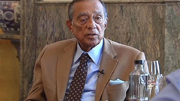 حسين سالم