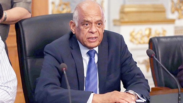 الدكتور علي عبدالعال